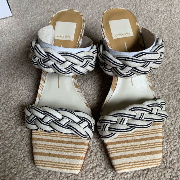 NIB Dolce Vita Paily Braided Black and White Sandal NEW IN BOX Size 6 - Picture 4 of 10